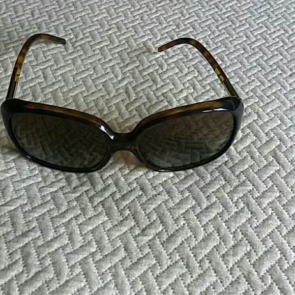 BURBERRY sunglasses with case - Picture 4 of 8